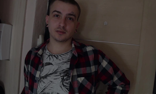 Батя сдал девушку в аренду, чтобы рассчитаться за долги с приятелем