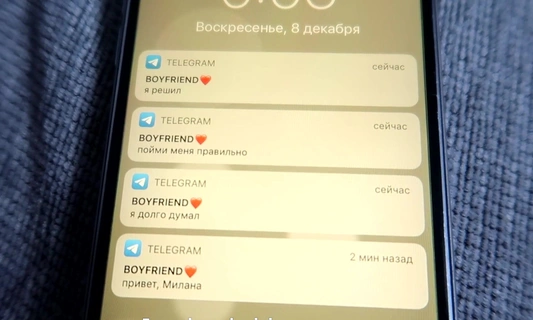 Русская милашка грустила полсе расставания, но быстро нашла себе новый член