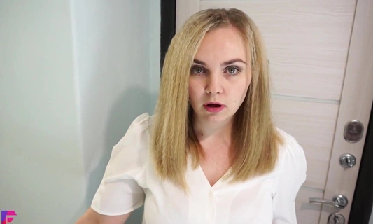 Пришла впаривать швабру, на получилось только отсосать со спермой на лицо!