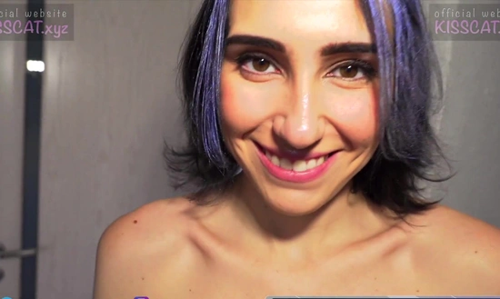 Девушка под градусом приняла сперму в рот, а теперь хочет в киску!