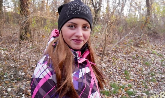 Подцепил незнакомку на утренней пробежке, и предложил отсосать член за деньги!