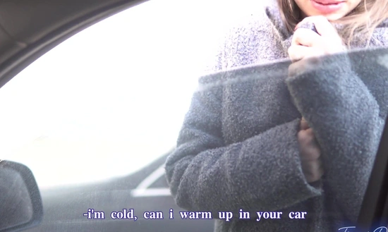 Водила согрел русскую девушку и дал в ротик в машине!