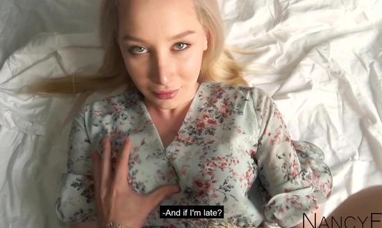 Забежала домой чисто на 5 минут и даже успела трахнуться с парнем!