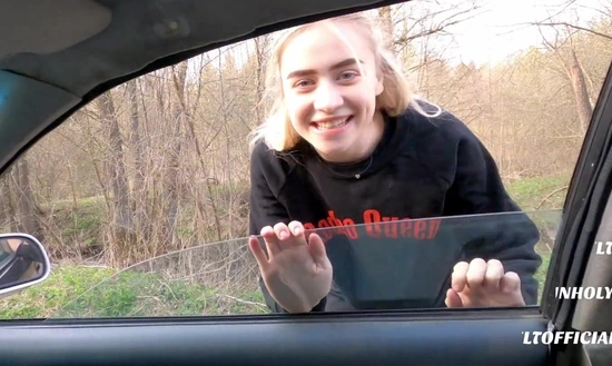 Доверчивая русская девушка запрыгнула в тачку и была трахнута незнакомым водилой!