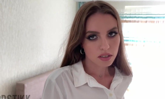 Возбудила парня когда мастурбировалапри нем и он присунул мне в ротик и киску