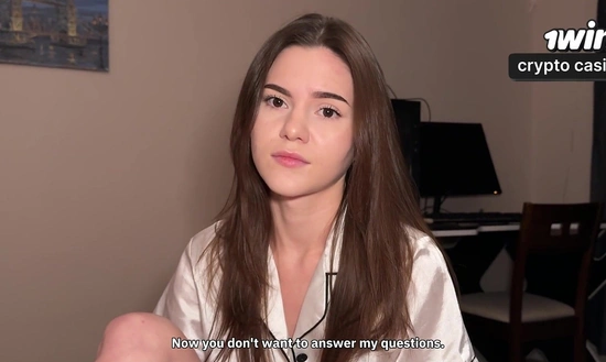 Сводная сестра проснулась от сладкого сна про секс с братом!